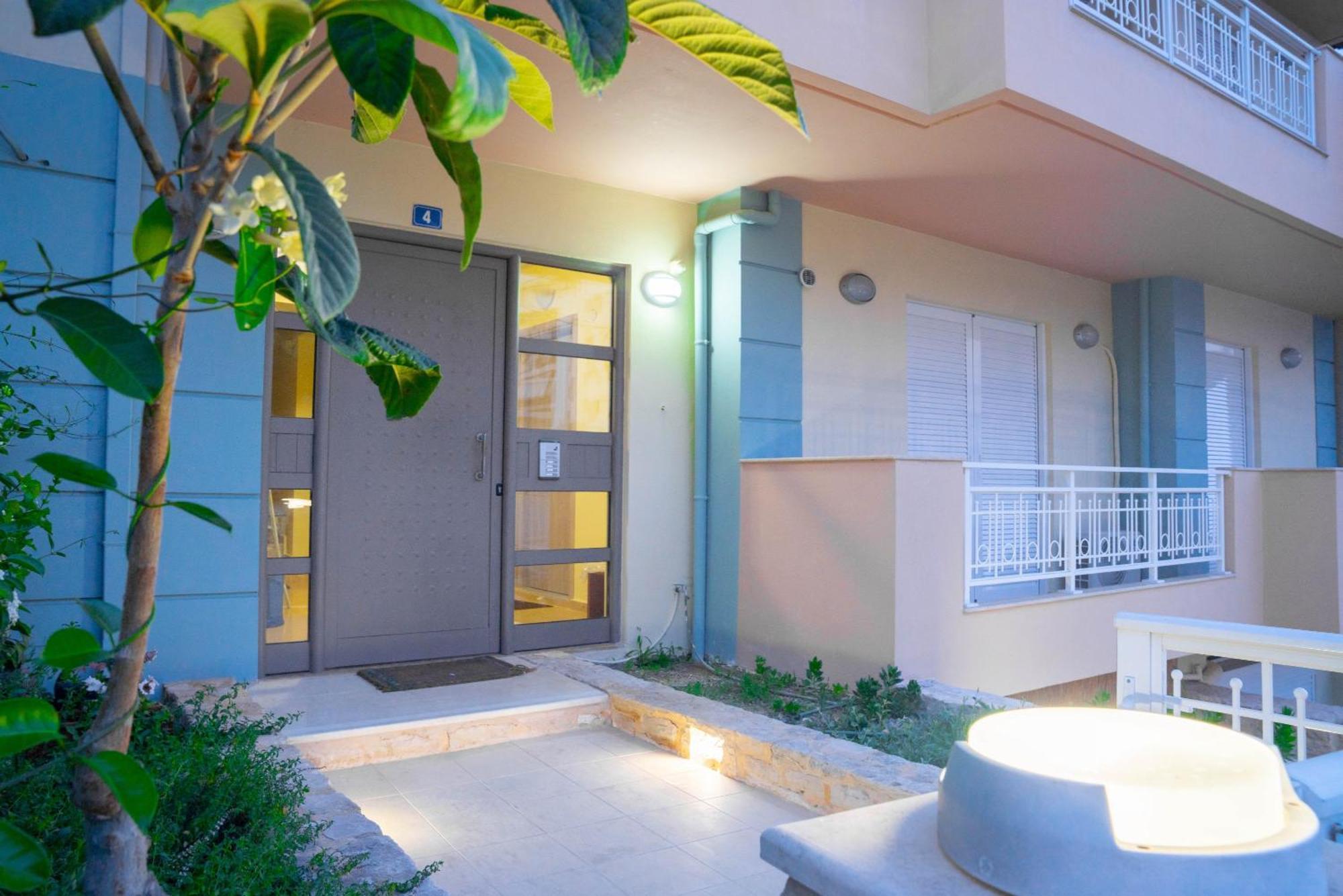 Nufaro Apartments - Rethymno City Center エクステリア 写真